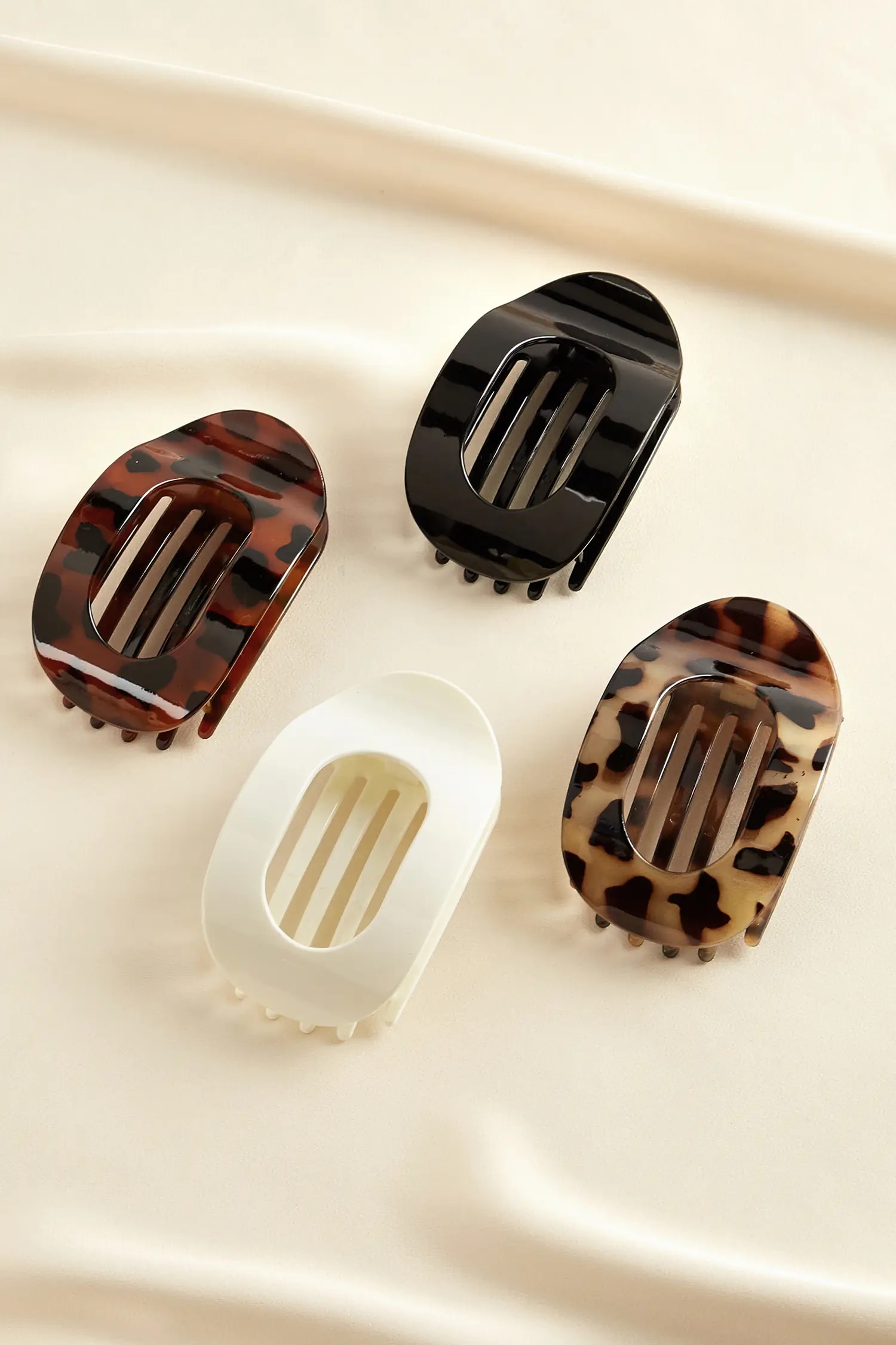 Hair Flip Neutral Flat Claw Clip Set